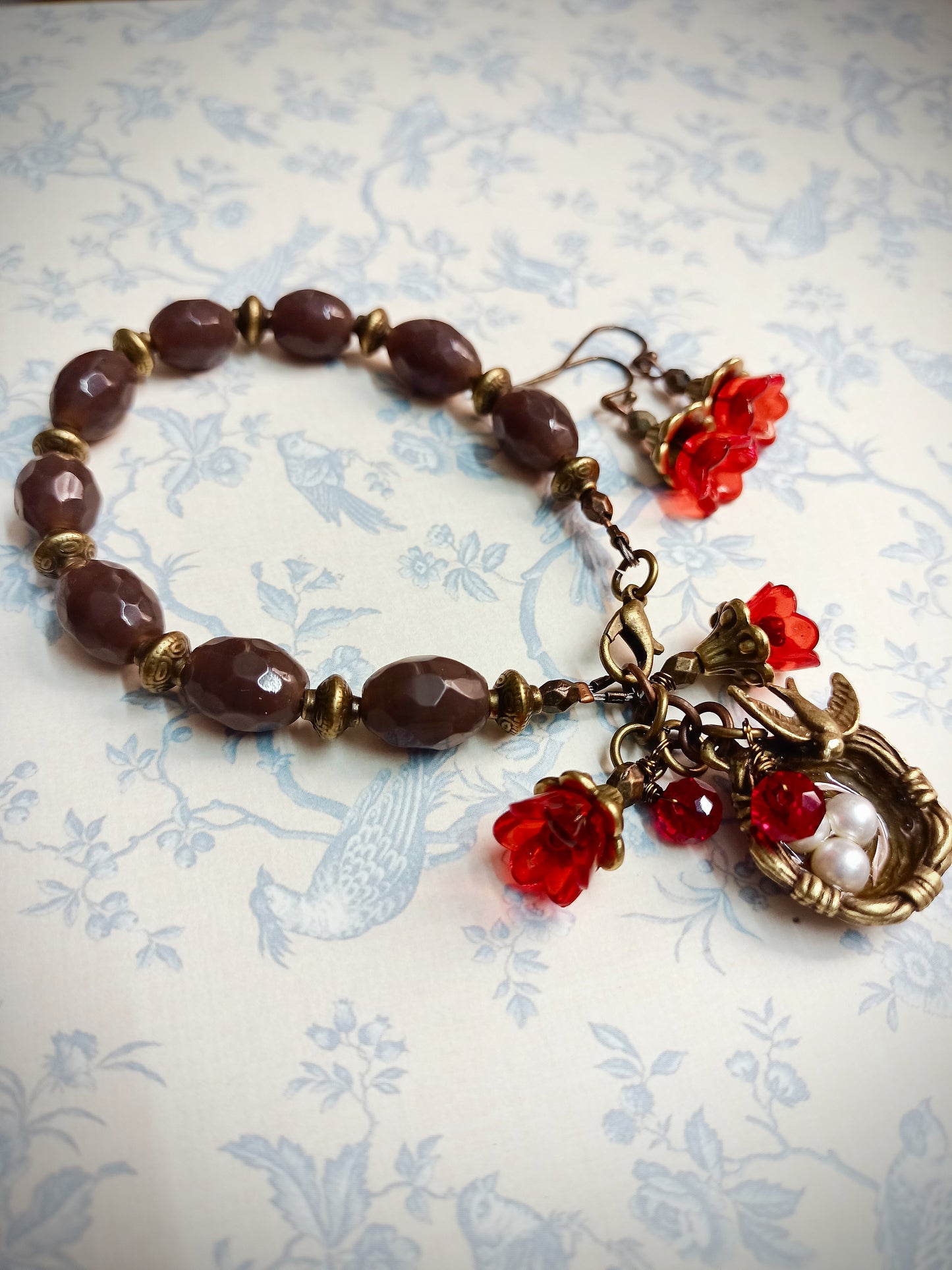Bracelet - Cuckoo nest in my garden