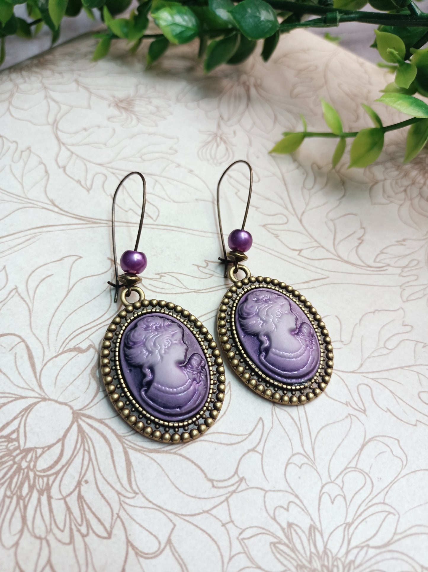 Earrings - Vintage cameos
