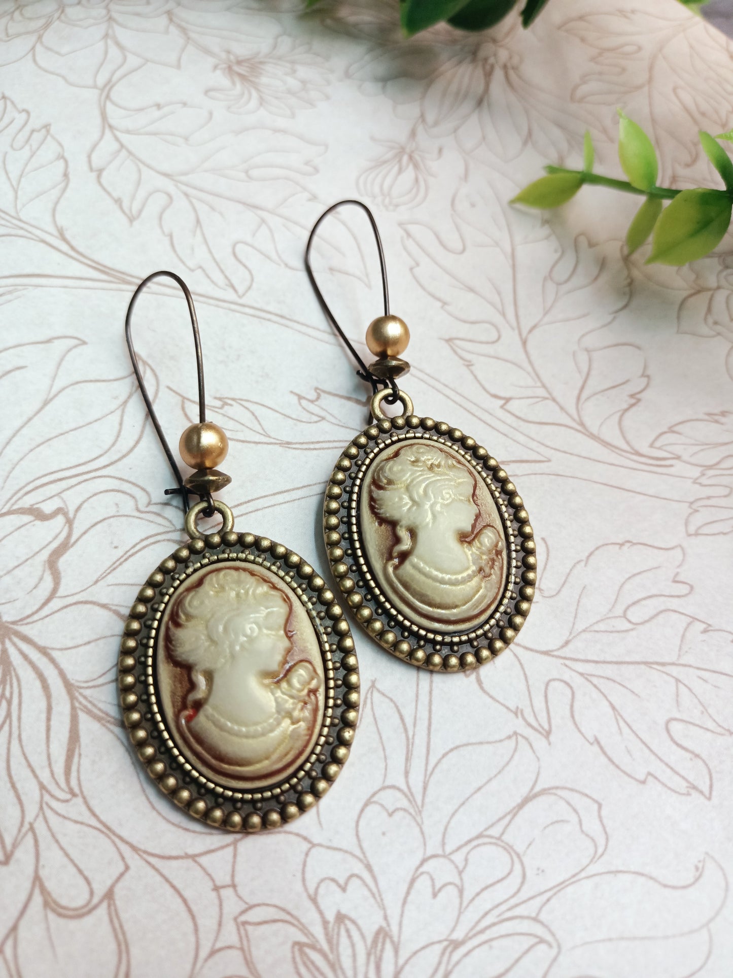 Earrings - Vintage cameos