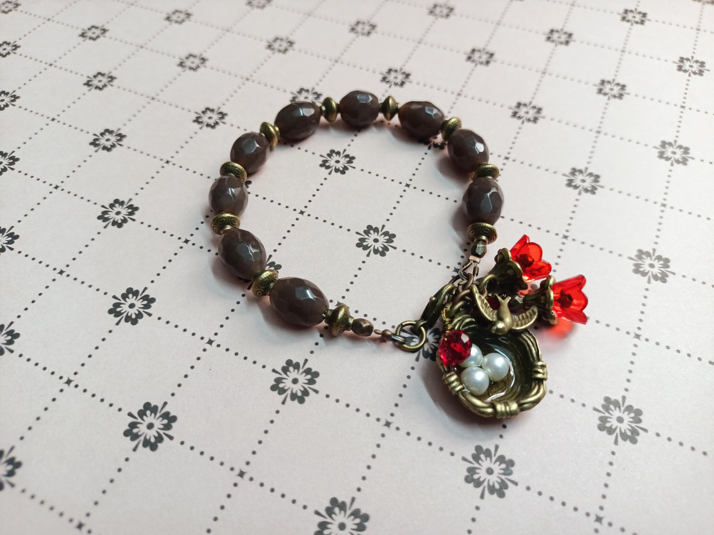 Bracelet - Cuckoo nest in my garden