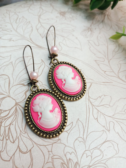 Earrings - Vintage cameos