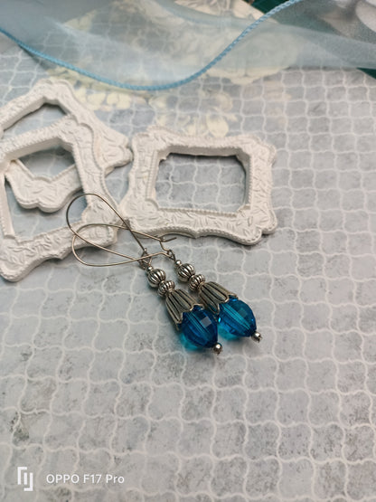 Blue crystal beaded earrings with vintage style design