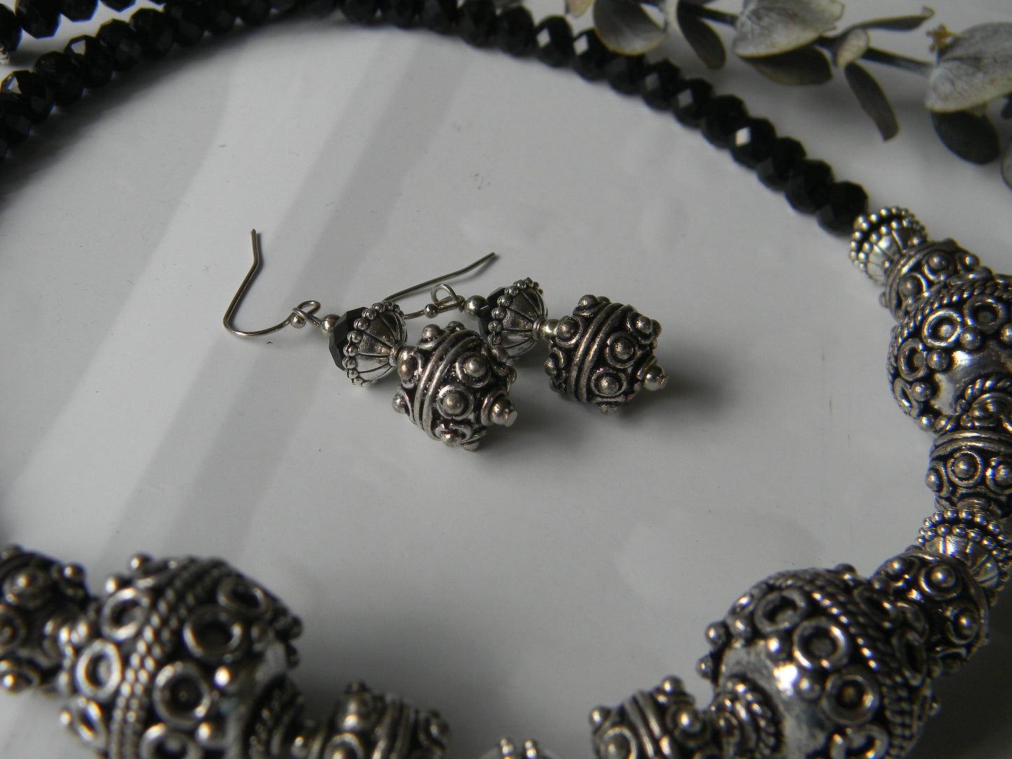 Necklace-Ethnic Ball Of Silver