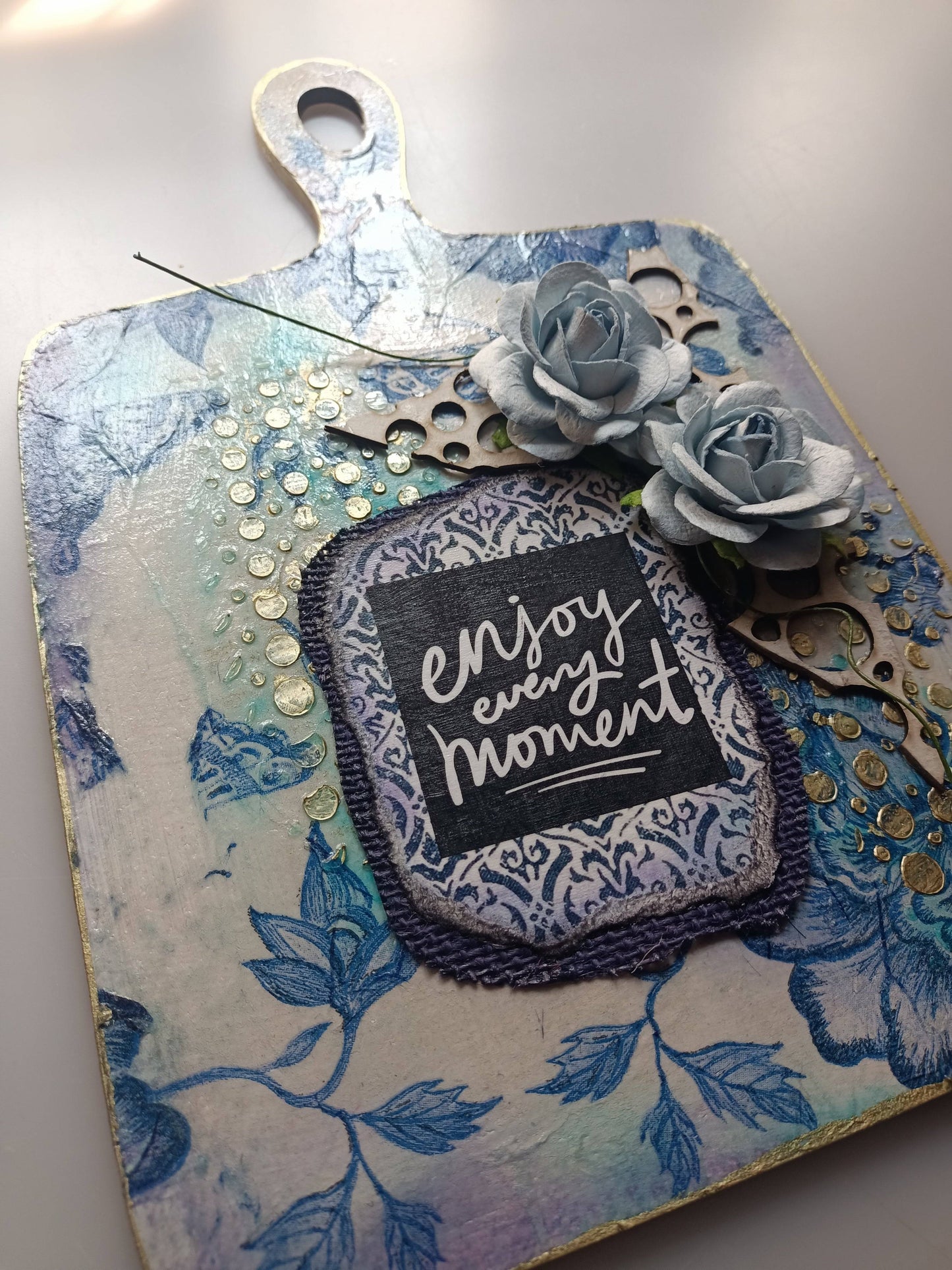 wall hanger-Inspirational  -enjoy the moment