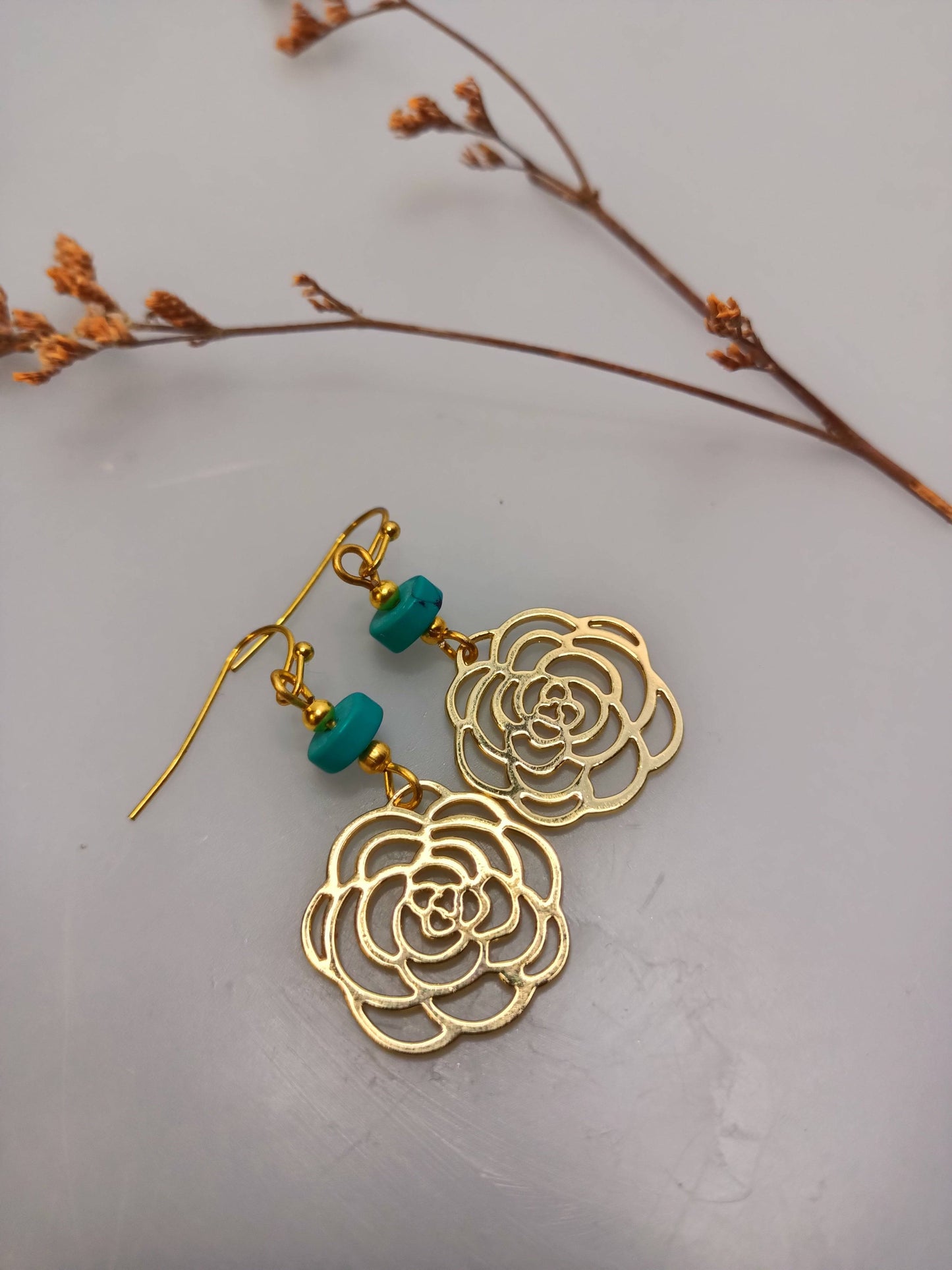 Earring -Golden roses