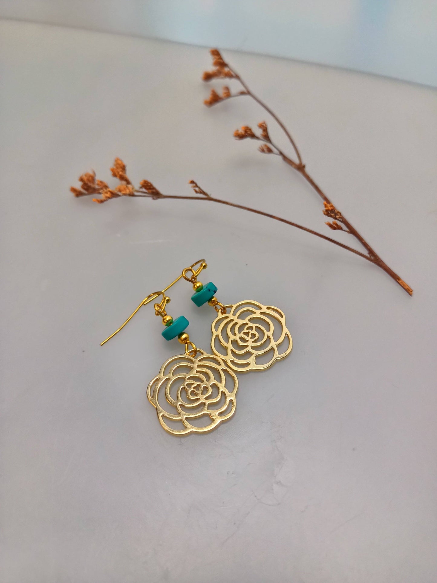 Earring -Golden roses