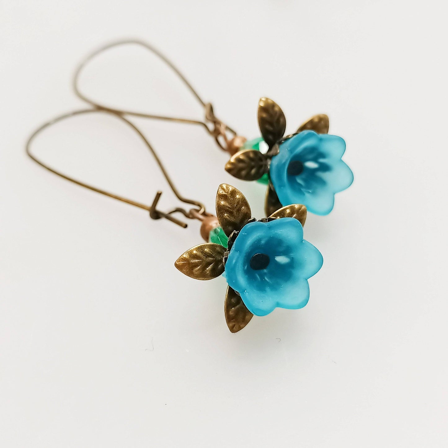 Earring-Beauty and grace floral earring /vintage style