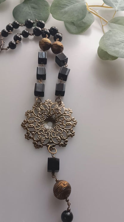 Necklace-Black beauty